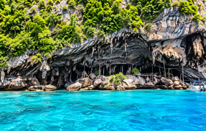 Phi Phi & Bamboo Island One Day Tour by Speedboat | Sinthongchai Speedboat Travel & Tour